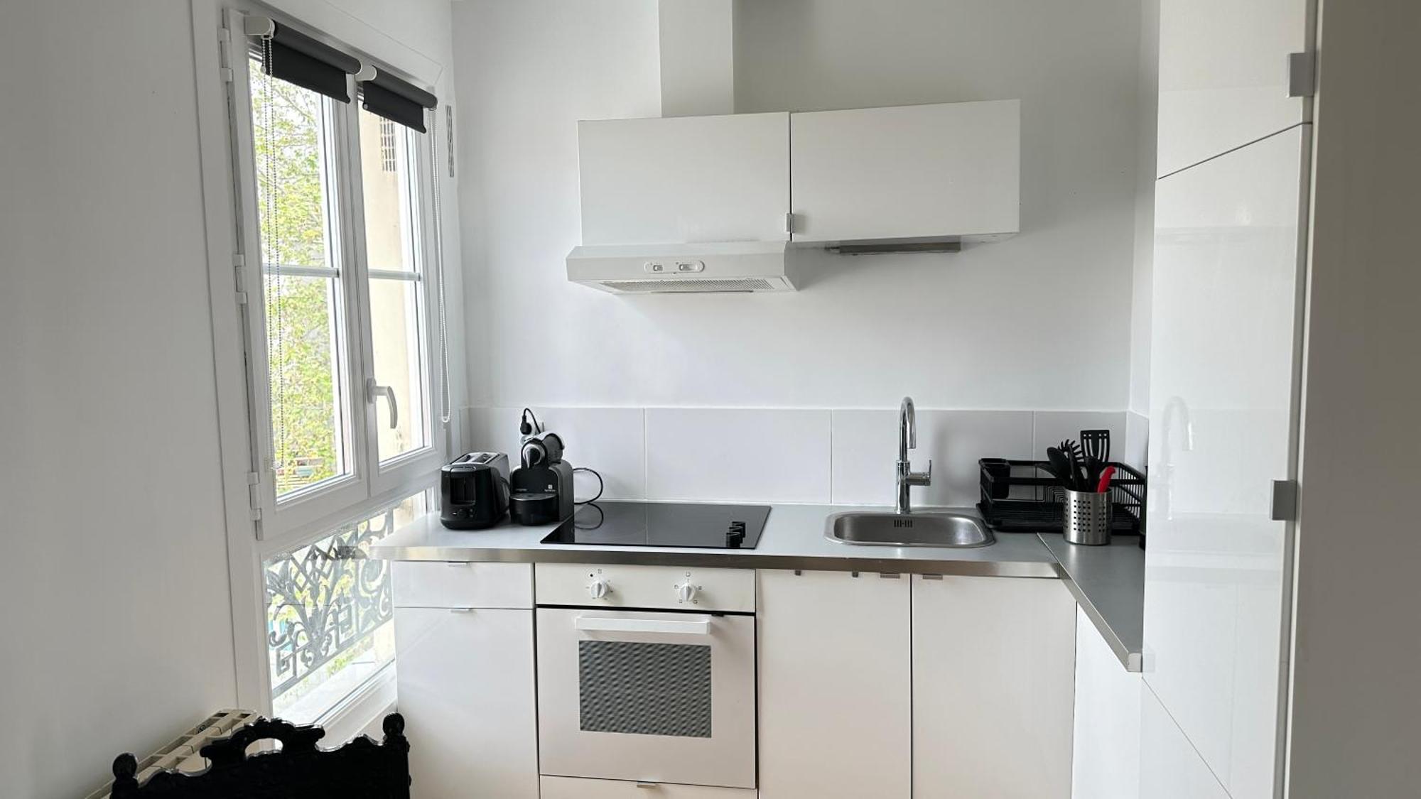 Charmant Studio Au Coeur Du 18E Apartment ปารีส ภายนอก รูปภาพ